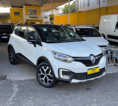RENAULT CAPTUR 1.6 16V SCE FLEX INTENSE X-TRONIC RENAULT CAPTUR 1.6 16V SCE FLEX INTENSE X-TRONIC
